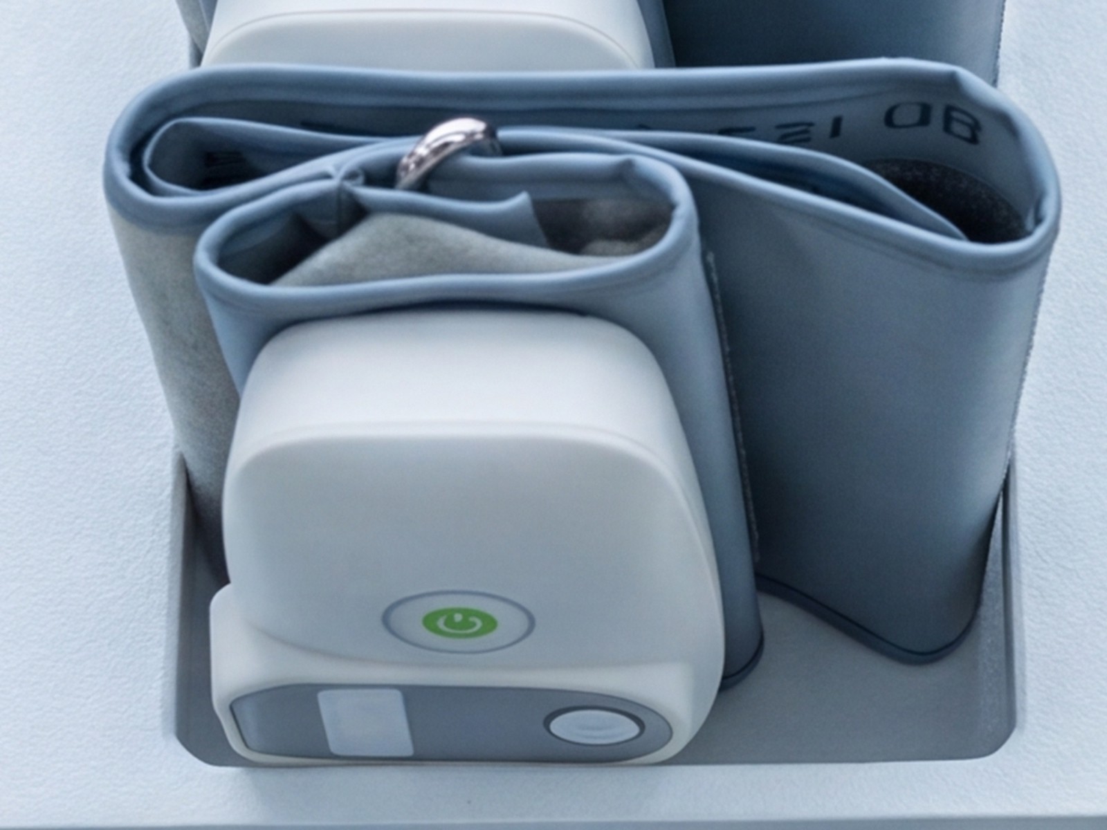 Ankle-brachial index blood pressure cuff